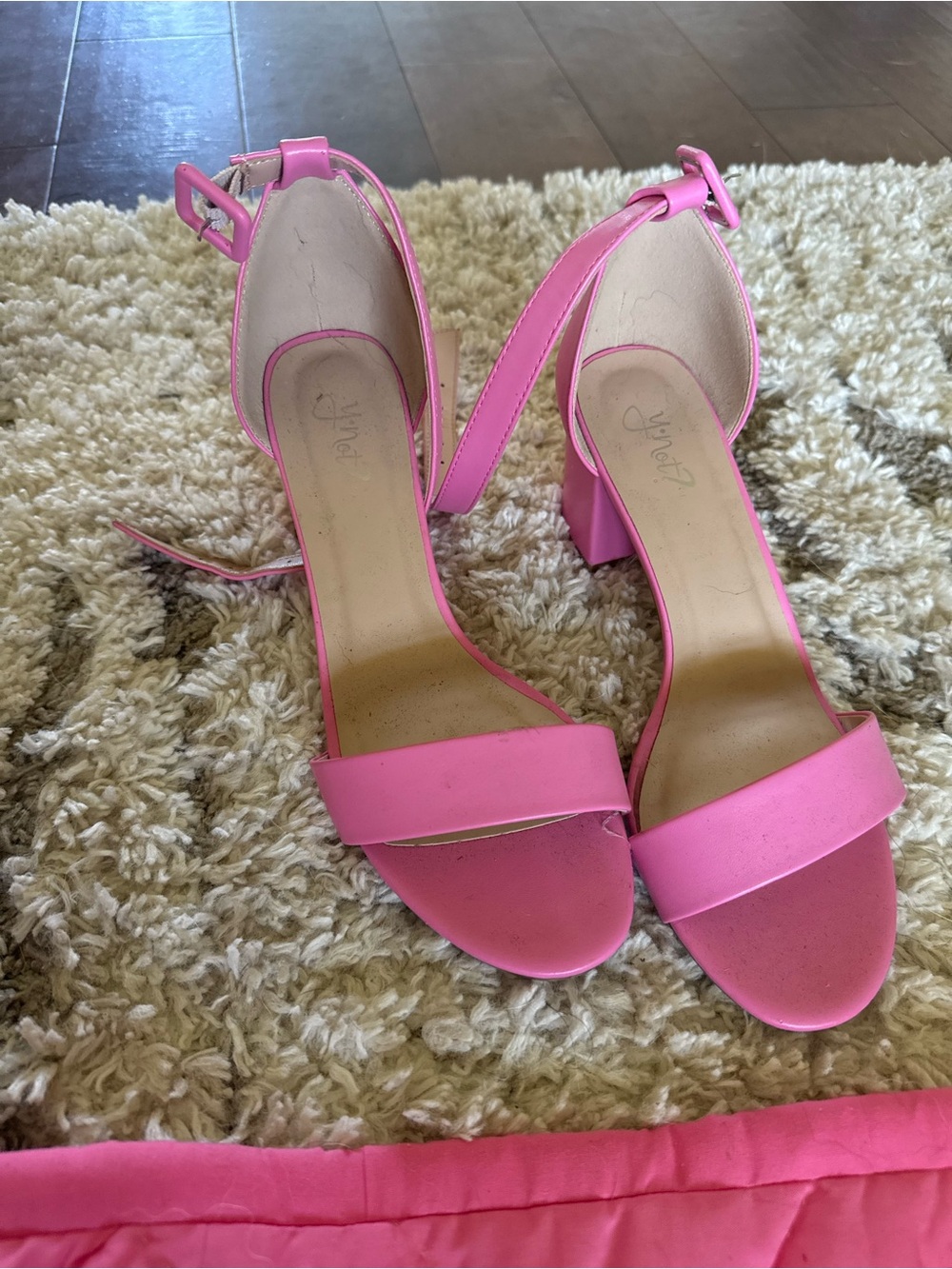 Womenโs Pink Ankle-Strap Block Heel Sandals